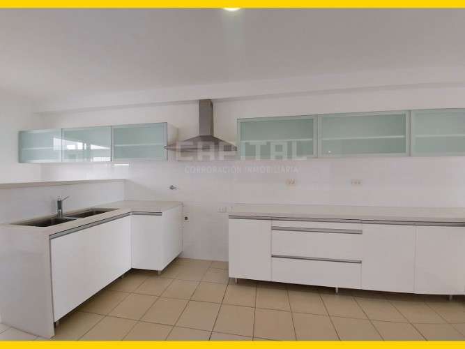 Casa en alquiler en barrio las palmas1206909714