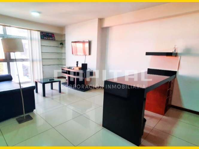 Alquilo departamento amoblado con parqueo875826183