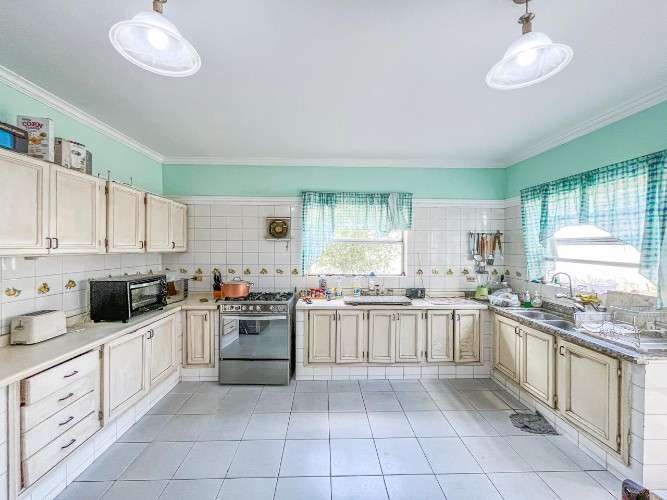 Casa en venta - barrio las plamas 635083285