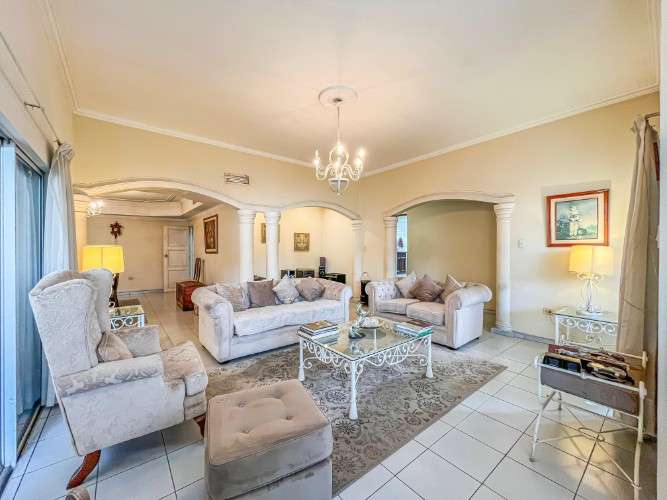 Casa en venta - barrio las plamas 635083285