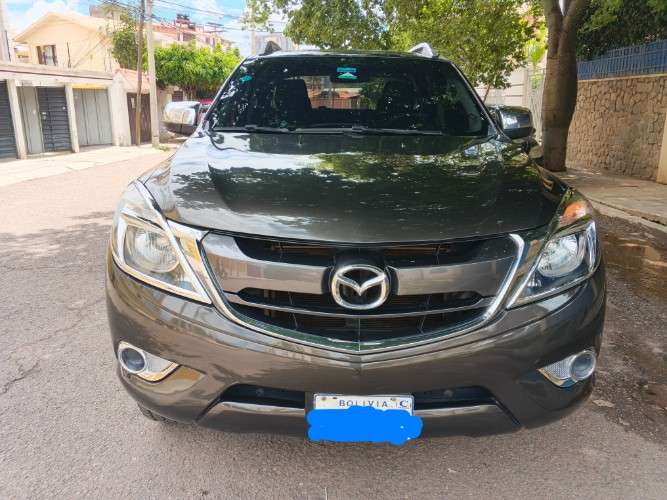 Hermosa bt50 año 2020 bien equipada1548553961