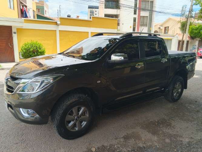 Hermosa bt50 año 2020 bien equipada1548553961