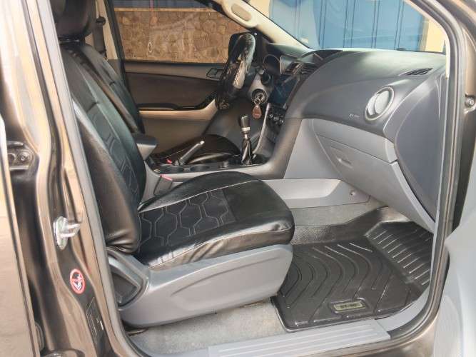 Hermosa bt50 año 2020 bien equipada1548553961