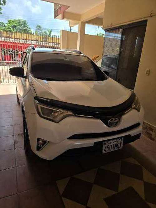 Toyota rav4 4x4 version le557760537