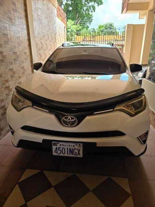 Toyota rav4 4x4 version le557760537