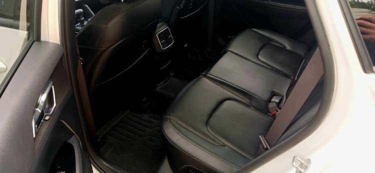 Vendo o permuto kia sportage 2023 version full gt-line  cel 75018362 *importado por autosud *motor 2000cc *recorrido 22000 km *caja automatica secuencial con paddle shifters *tracciòn 4x4 *asientos de cuero electrónicos *radio con pantalla (android auto y1278565950