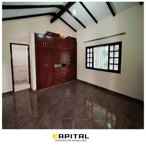 Casa en venta de 4 dormitorios con amplio terreno1630733310