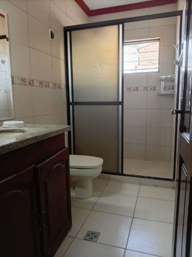 Casa en alquiler en inmediaciones de avenida santos dumont314604742