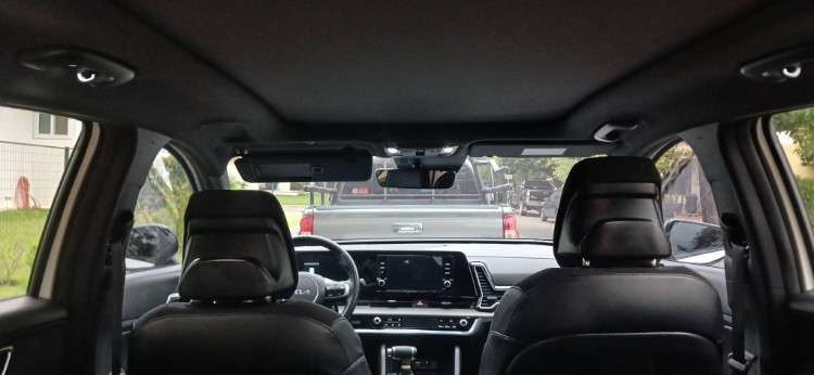 Vendo o permuto kia sportage 2023 version full gt-line  cel 75018362 *importado por autosud *motor 2000cc *recorrido 22000 km *caja automatica secuencial con paddle shifters *tracciòn 4x4 *asientos de cuero electrónicos *radio con pantalla (android auto y1278565950